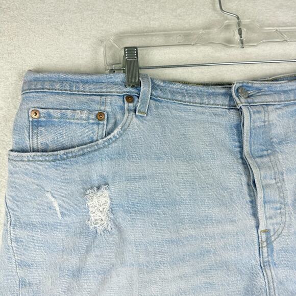 Levi's Women's Plus Size 501 Original High-Rise Distressed Jean Shorts Size 20W - Picture 8 of 15